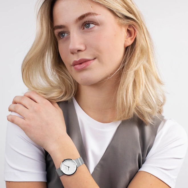 IN32SIMESIXX IN32SIMESIXX