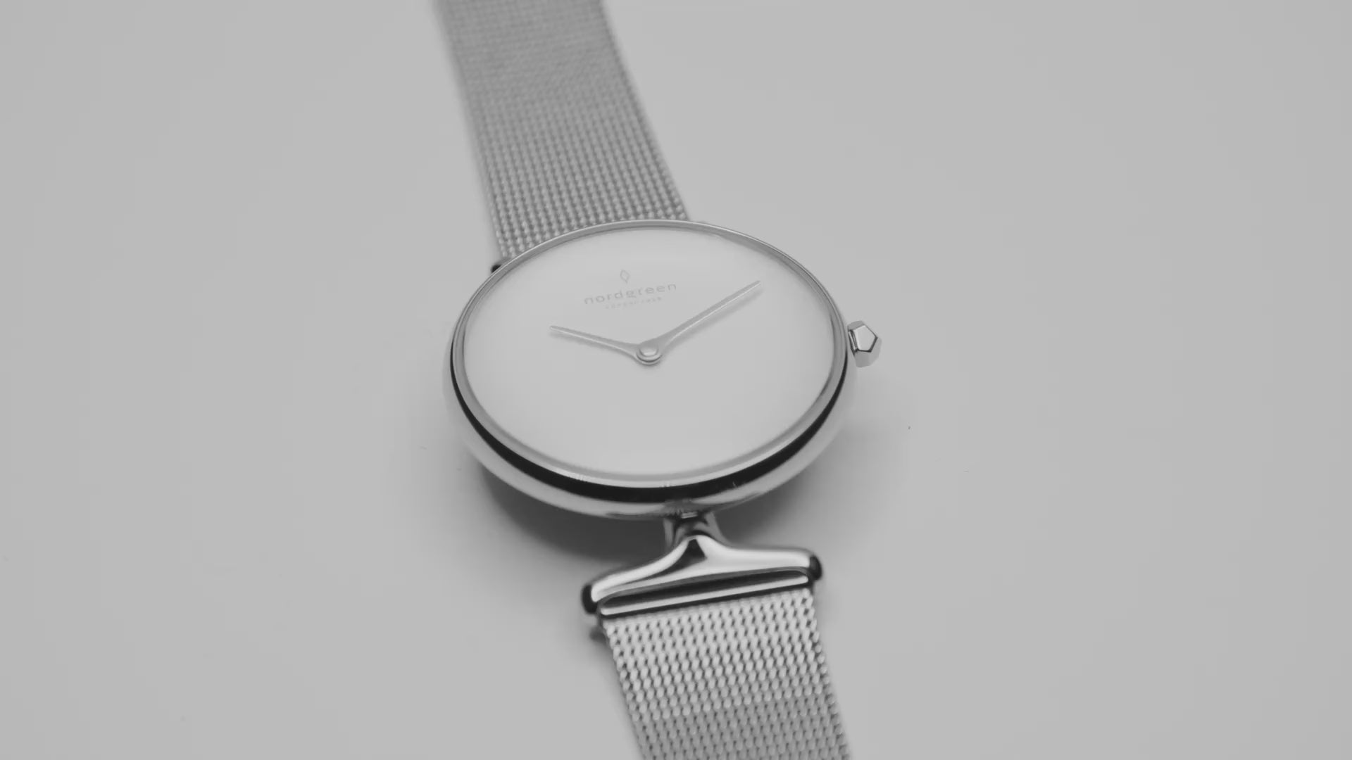 Unika Silver - Rainbow Black Dial 32mm - Black Leather Strap